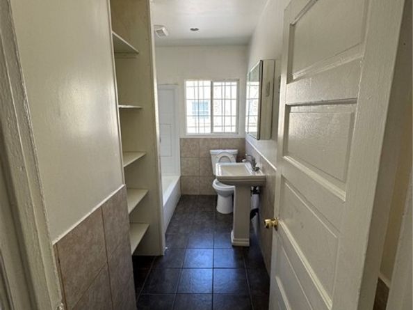 5819 4th Avenue, Los Angeles CA 90043
