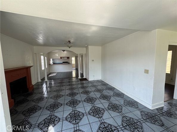 5819 4th Avenue, Los Angeles CA 90043