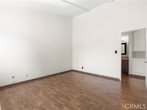 7320 Lennox Avenue D8, Van Nuys (los Angeles) CA 91405