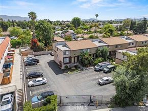 7320 Lennox Avenue D8, Van Nuys (los Angeles) CA 91405