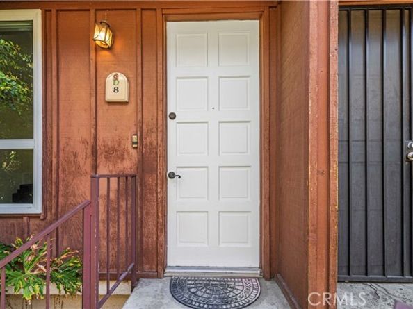 7320 Lennox Avenue D8, Van Nuys (los Angeles) CA 91405