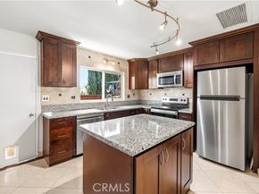 7320 Lennox Avenue D8, Van Nuys (los Angeles) CA 91405
