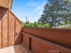 7320 Lennox Avenue D8, Van Nuys (los Angeles) CA 91405