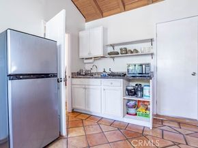 18900 Vincennes St, Northridge (los Angeles) CA 91324