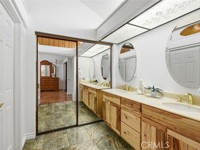 11822 Zelzah, Granada Hills (los Angeles) CA 91344