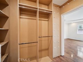 13816 Bessemer Street, Van Nuys (los Angeles) CA 91401