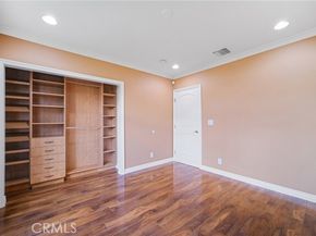 13816 Bessemer Street, Van Nuys (los Angeles) CA 91401