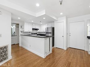 5143 Bakman 104, North Hollywood (los Angeles) CA 91601