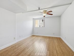 5143 Bakman 104, North Hollywood (los Angeles) CA 91601