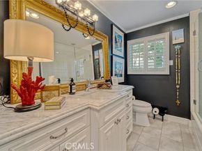 23134 Collins Street, Woodland Hills (los Angeles) CA 91367