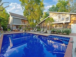 23134 Collins Street, Woodland Hills (los Angeles) CA 91367