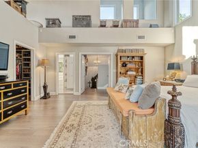 23134 Collins Street, Woodland Hills (los Angeles) CA 91367