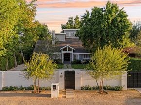 23134 Collins Street, Woodland Hills (los Angeles) CA 91367