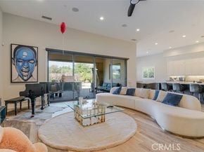 10949 Cartwright Drive, Chatsworth (los Angeles) CA 91311