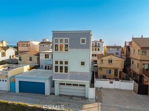 55 Surfside Avenue, Surfside (seal Beach) CA 90743