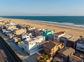 55 Surfside Avenue, Surfside (seal Beach) CA 90743