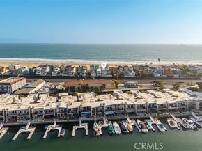 55 Surfside Avenue, Surfside (seal Beach) CA 90743