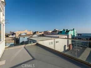 55 Surfside Avenue, Surfside (seal Beach) CA 90743