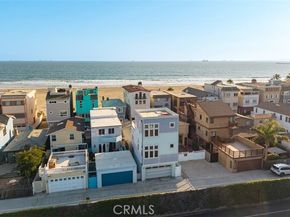 55 Surfside Avenue, Surfside (seal Beach) CA 90743