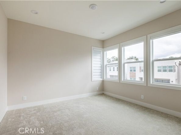 121 mulberry, Lake Forest (el Toro) CA 92630