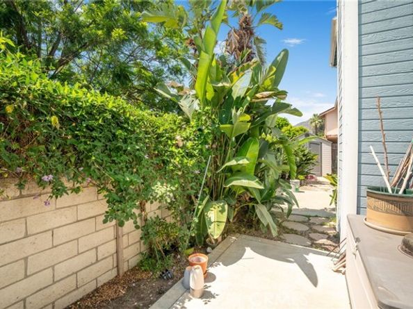 430 W Walnut Avenue, Monrovia CA 91016