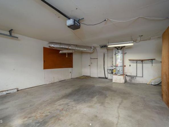 19931 Lanark Street, Winnetka (los Angeles) CA 91306