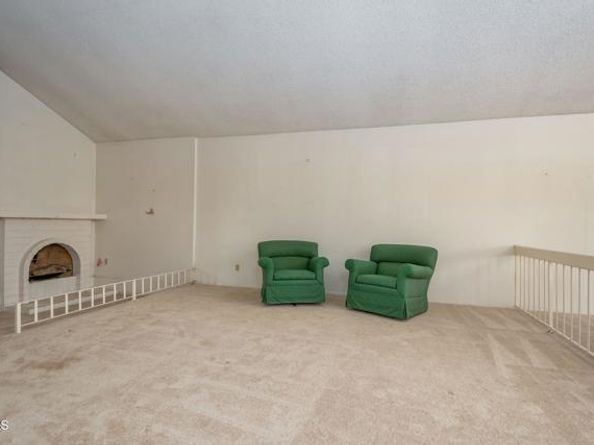 19931 Lanark Street, Winnetka (los Angeles) CA 91306