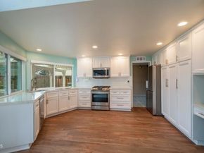 19931 Lanark Street, Winnetka (los Angeles) CA 91306