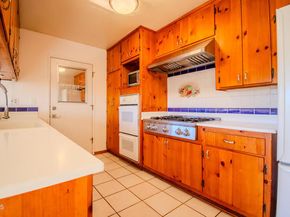 8601 Gloria Avenue, North Hills (los Angeles) CA 91343