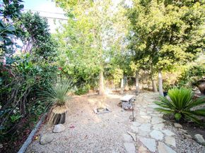 8601 Gloria Avenue, North Hills (los Angeles) CA 91343
