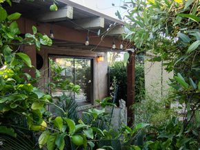 8601 Gloria Avenue, North Hills (los Angeles) CA 91343