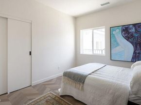 2911 N Coolidge Avenue, Los Angeles CA 90039