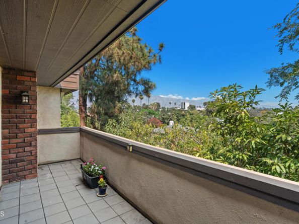 700 S Lake Avenue 309, Pasadena CA 91106