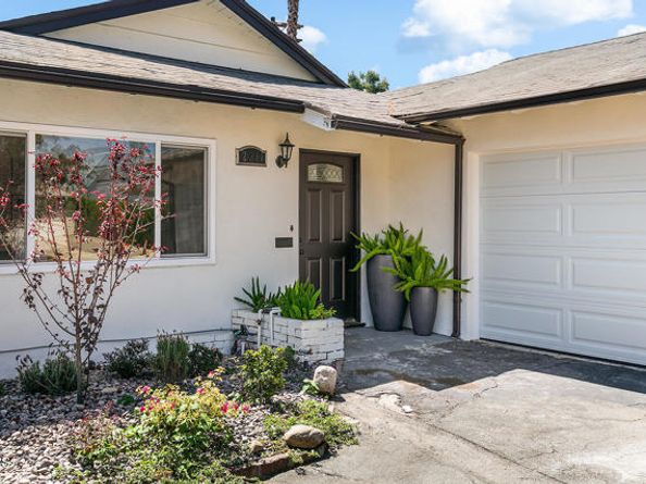 2211 Casitas Avenue, Altadena CA 91001