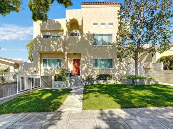 719 E Tujunga D, Burbank CA 91501