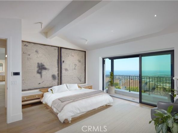 17 Muir Beach Circle, Corona Del Mar (newport Beach) CA 92625