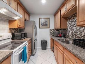 2340 Hosp Way 120, Carlsbad CA 92008