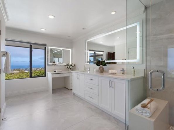 1126 Muirlands Vista Way, La Jolla (san Diego) CA 92037