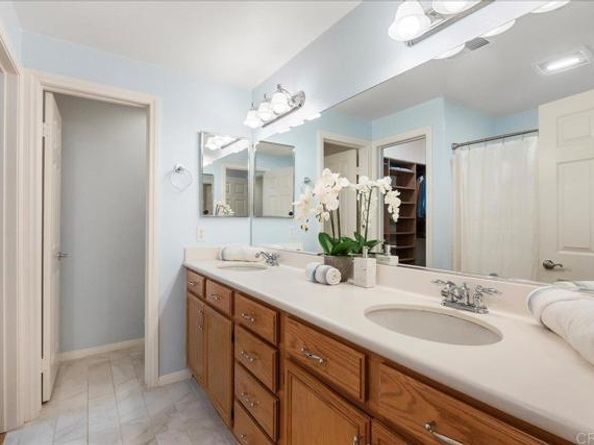 13015 Evening Creek Dr 18, San Diego CA 92128