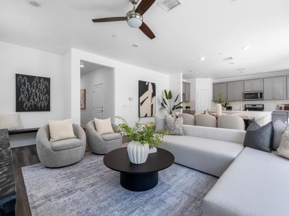 839 Brookdale Drive, Vista CA 92081
