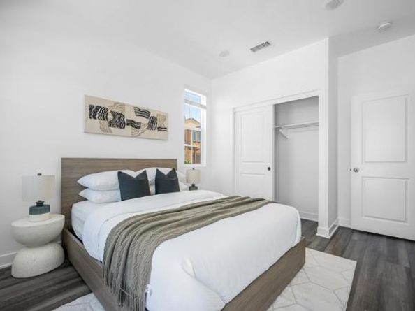 839 Brookdale Drive, Vista CA 92081