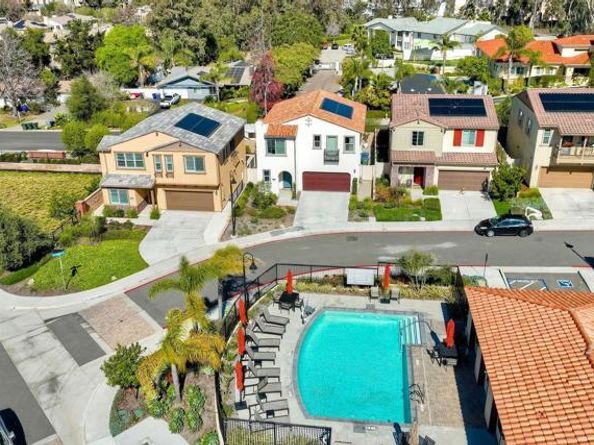 839 Brookdale Drive, Vista CA 92081