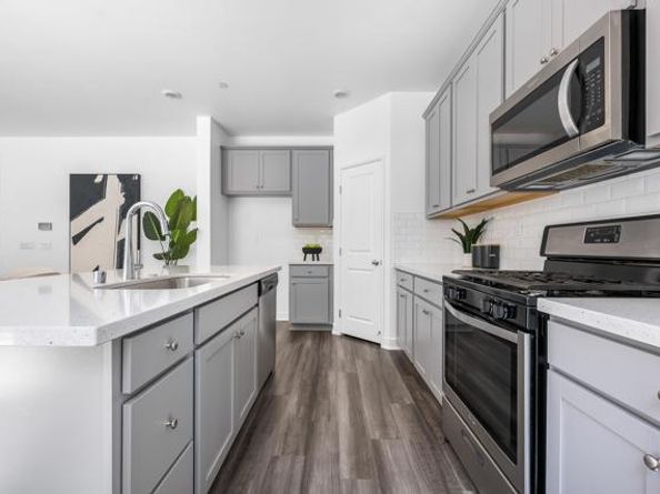 839 Brookdale Drive, Vista CA 92081