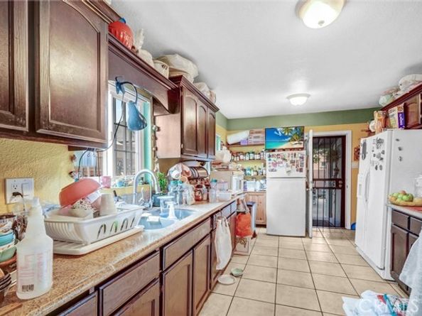 11847 Alabama Street, Los Angeles CA 90059