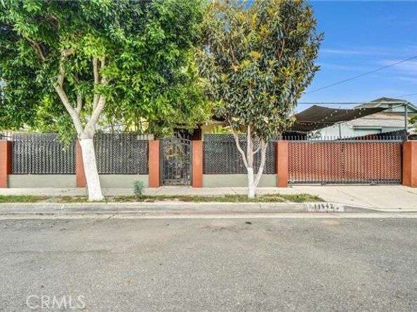11847 Alabama Street, Los Angeles CA 90059