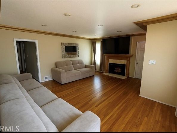 1043 Lagoon Avenue, Wilmington (los Angeles) CA 90744