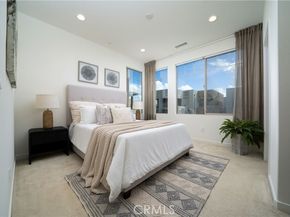 217 Magnet, Irvine CA 92618