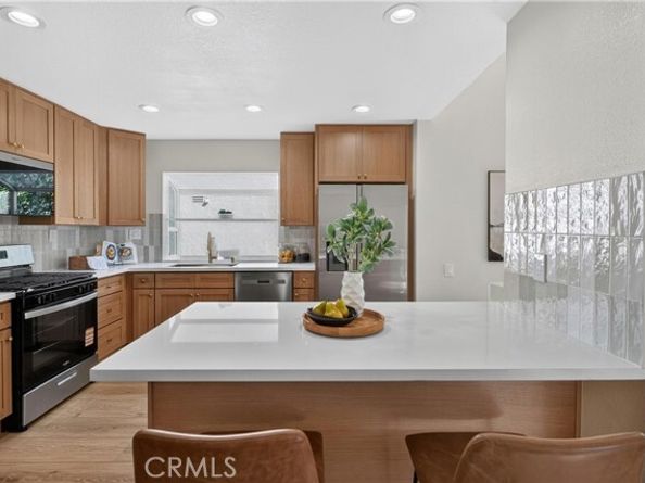 43 Oxbow Creek, Laguna Hills CA 92653