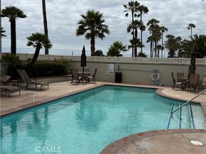 4165 Warner Avenue, Huntington Beach CA 92649