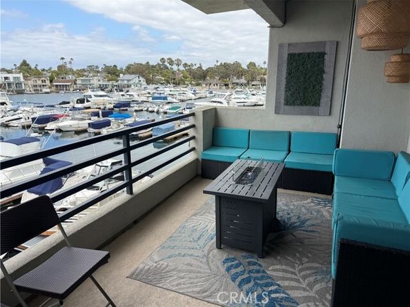 4165 Warner Avenue, Huntington Beach CA 92649